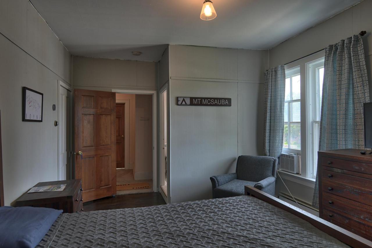 Charlevoix House B&B 외부 사진