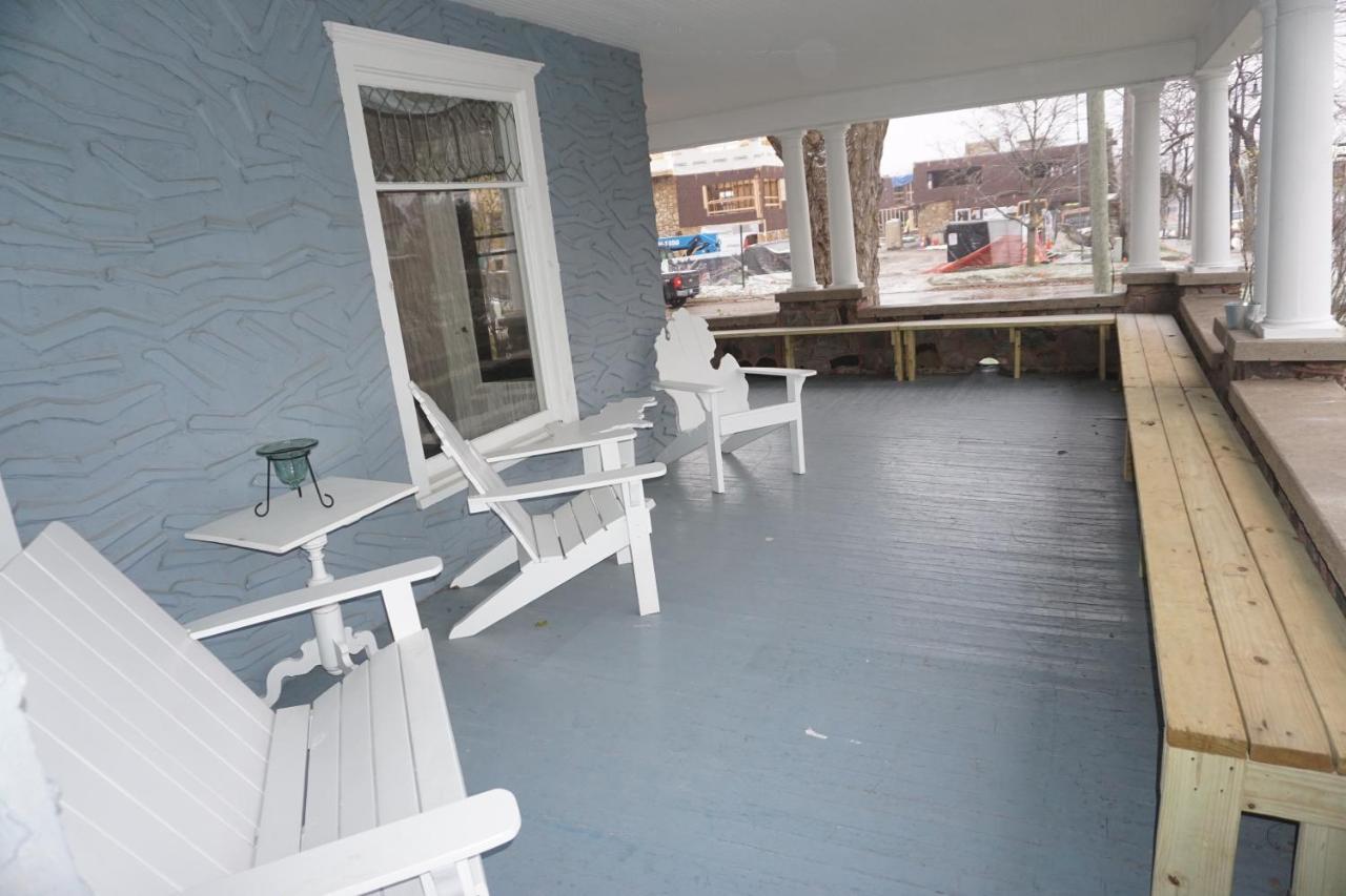 Charlevoix House B&B 외부 사진
